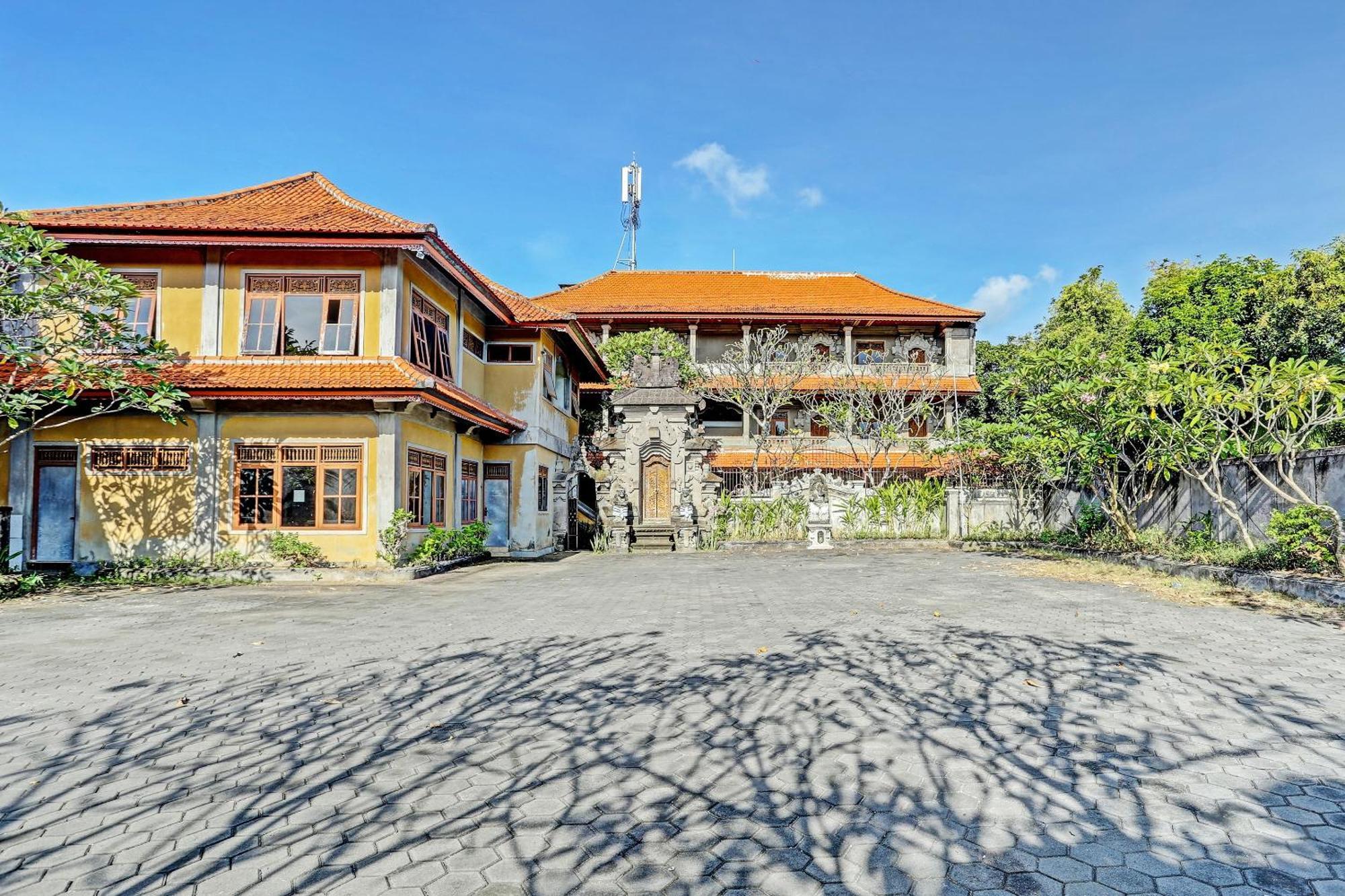 Oyo Collection O 91125 Puri Dewa Bharata Hotel Jimbaran Екстериор снимка